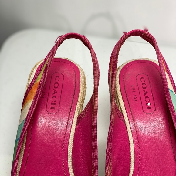 Coach Grace Watercolor Straw Wedges - Picture 4 of 6